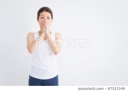 A woman wearing sportswear A woman wearing sportswear 67331549