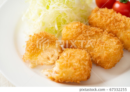 Crab cream croquette 67332255