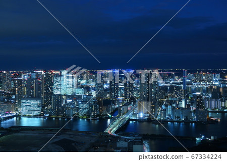 Night view of Tsukiji Ohashi and skyscrapers (photographed by Caretta Shiodome) 67334224