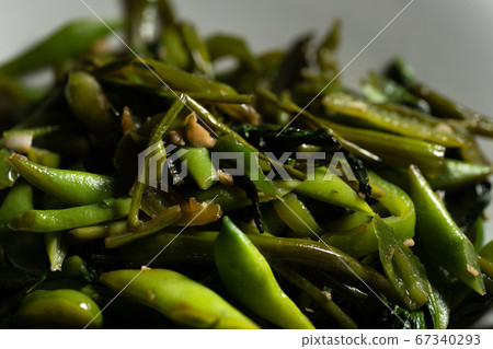 Stir-fry of air-conditioner 67340293