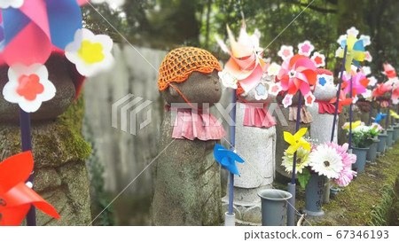 Jizo wearing the costume of Zojoji Temple Jizo wearing the costume of Zojoji Temple 67346193