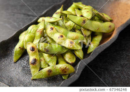Grilled edamame Grilled edamame 67346246