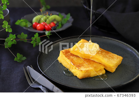 法式吐司早餐 法式吐司早餐 67346393