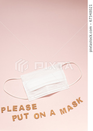 Image that asks you to wear a mask 67348021