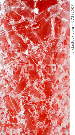 Cocktail with icrushed ice close up 67352507