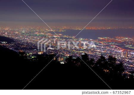 Kobe night view 67352967
