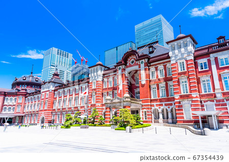 東京站丸之內口站前視圖 67354439