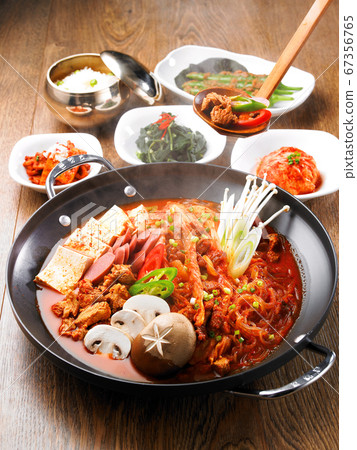 Kimchi steamed dishes 67356765