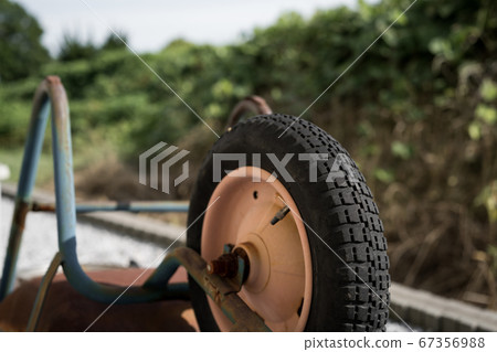 Broken unicycle 67356988