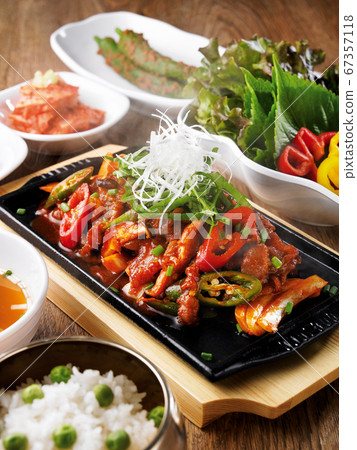 炒肉,炒鐵板 炒肉,炒鐵板 67357118