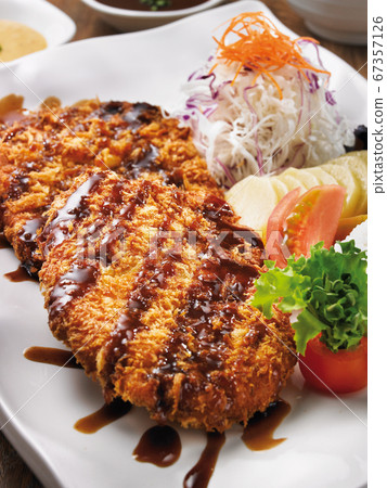 pork cutlet 67357126