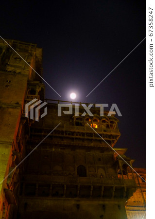 Landscape with World Heritage Walls and Full Moon in Jaisalmer, Rajasthan, India 67358247