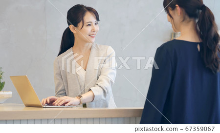 Reception desk online reservation 67359067