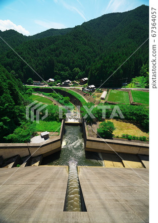 大和川奈良縣初夏大壩定期溢洪道 67364057