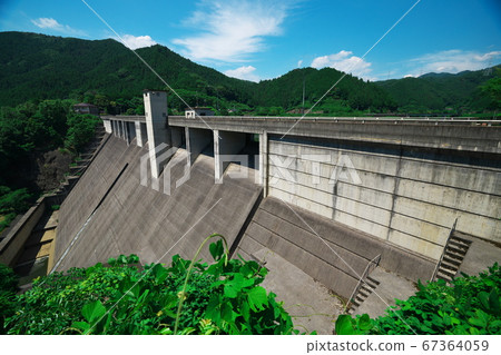 初夏，大和川奈良縣Hatuse壩壩 67364059