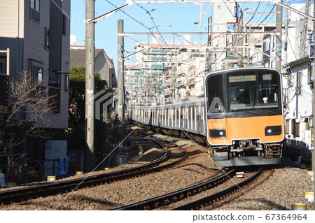東武系列50000特快F班輪(東急東橫線八ur明仁寺) 東武系列50000特快F班輪(東急東橫線八ur明仁寺) 67364964