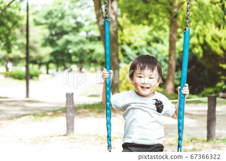 兒童鞦韆男孩2歲公園 67366322