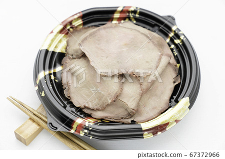 日本烤牛肉碗 67372966