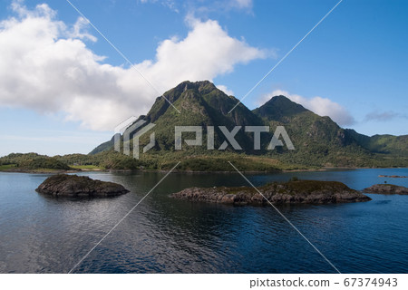 Must see nature attractions. Fjords and quiet Must see nature attractions. Fjords and quiet 67374943