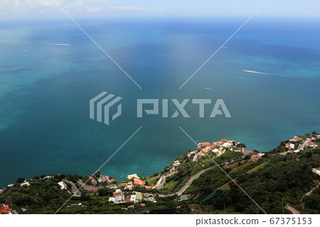 Endless open sea spaces Endless open sea spaces 67375153