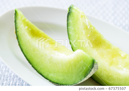Comb sliced melon andes 67375507