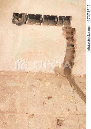 Building refurbishment works appartment 67375741