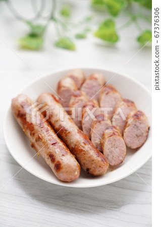 Wiener sausage 67376306