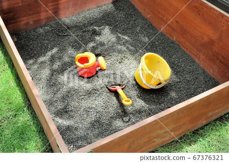 Handmade sandbox 67376321