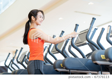 Women's fitness sports gym exercise Women's fitness sports gym exercise 67378113