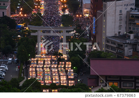 Beautiful June Light of Terukuni Shrine 67379863