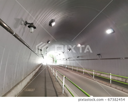 In the Atago tunnel In the Atago tunnel 67382454