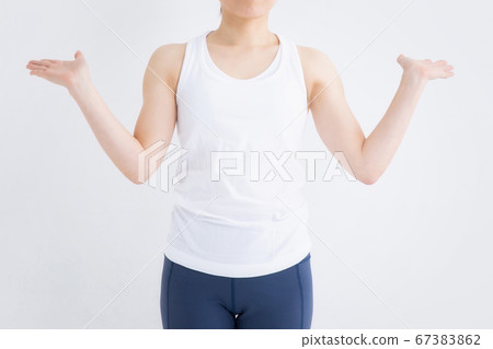 A woman wearing sportswear A woman wearing sportswear 67383862