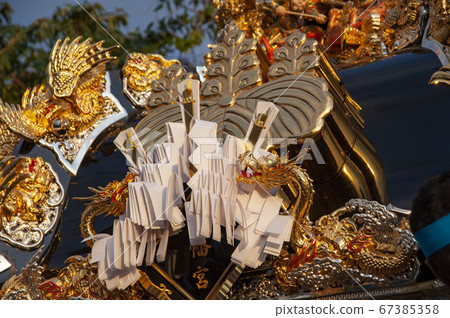 半熟的攤檔染成夕陽 半熟的攤檔染成夕陽 67385358