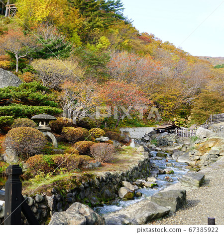 高湯溫泉紅葉福島縣 67385922