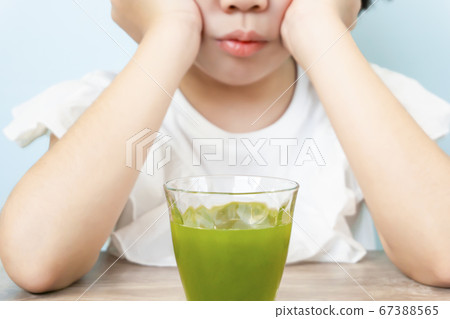 女孩討厭蔬菜 女孩討厭蔬菜 67388565