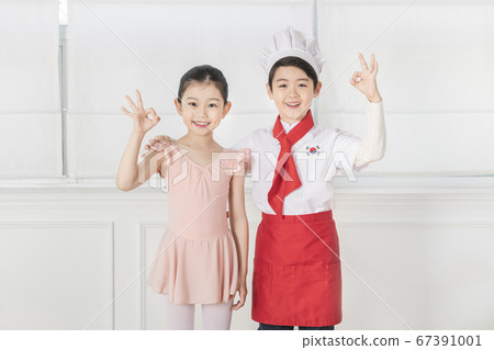 Happy children concept, a portrait of asian children smiling 373 Happy children concept, a portrait of asian children smiling 373 67391001