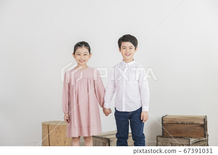 Happy children concept, a portrait of asian children smiling 251 67391031