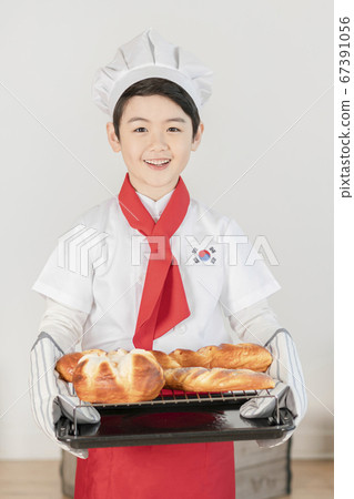 Happy children concept, a portrait of asian children smiling 333 67391056