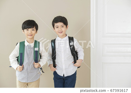 Happy children concept, a portrait of asian children smiling 003 67391617