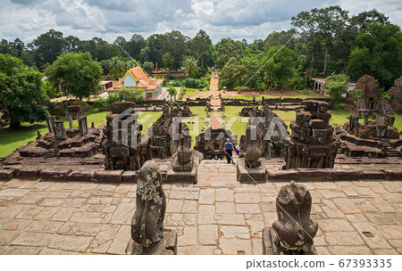 Bakong wat and jungle Bakong wat and jungle 67393335