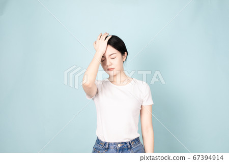 A young girl A young girl 67394914