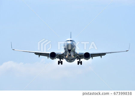 Final Approach Jet Passenger Airline Business Image Speed Image Final Approach Jet Passenger Airline Business Image Speed Image 67399838