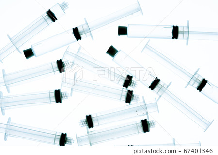 plastic disposable medical syringe 67401346