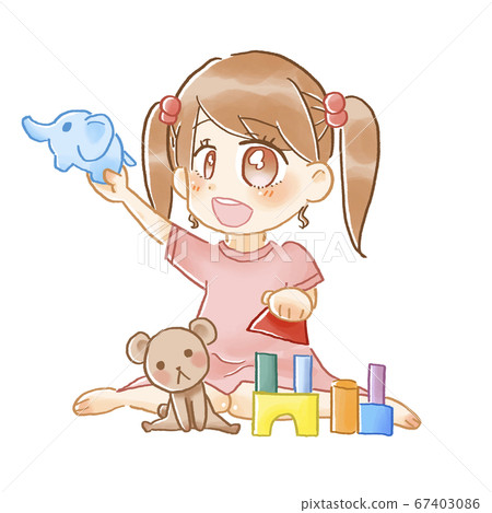 女孩在玩玩具 67403086
