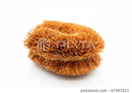 Scourer white background Scourer white background 67407813