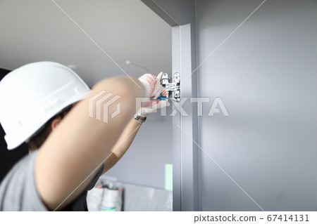 Busy man with special tool Busy man with special tool 67414131