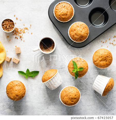 Vanilla caramel muffins, top view 67415057