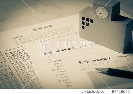 英語考試和學校成績單，答卷，校舍教育和英語考試 67416663