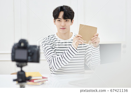 Business man youtuber Business man youtuber 67421136