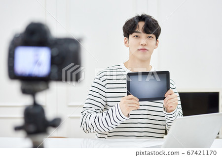 Business man youtuber Business man youtuber 67421170